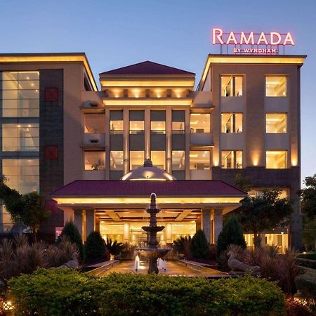 Ramada By Wyndham Varanasi Katesar Chandauli エクステリア 写真