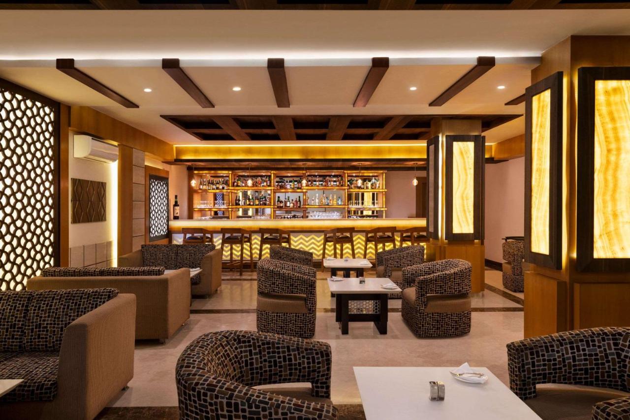 Ramada By Wyndham Varanasi Katesar Chandauli エクステリア 写真