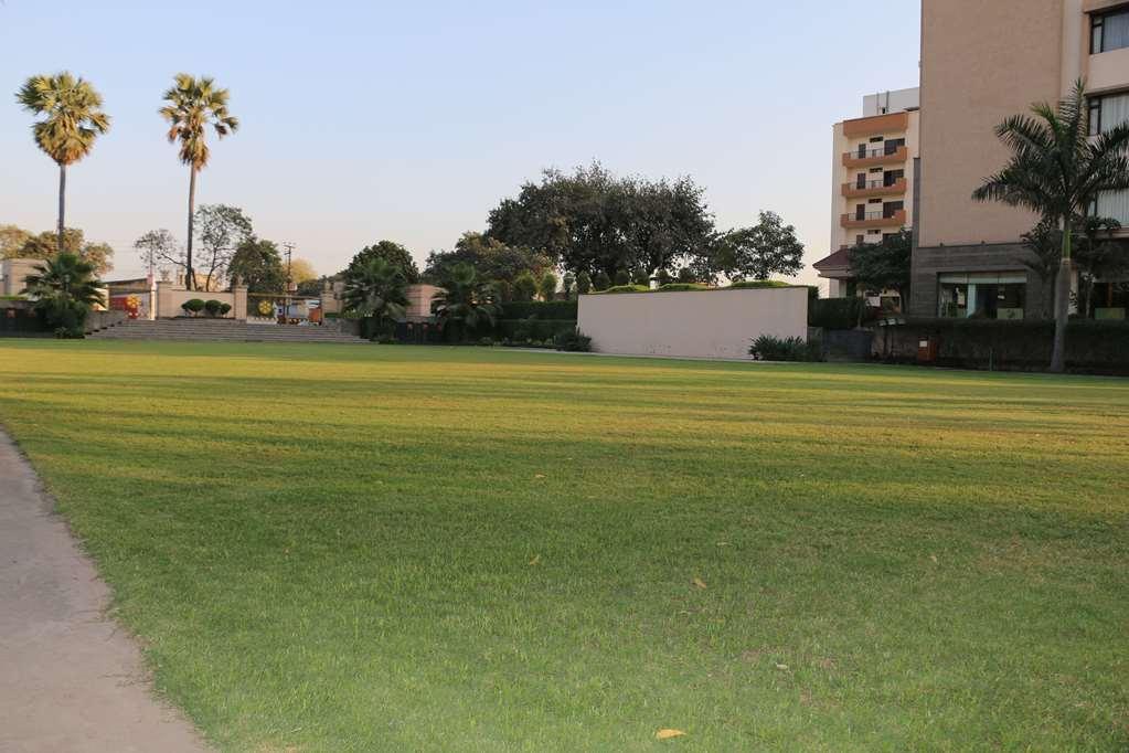 Ramada By Wyndham Varanasi Katesar Chandauli 設備 写真