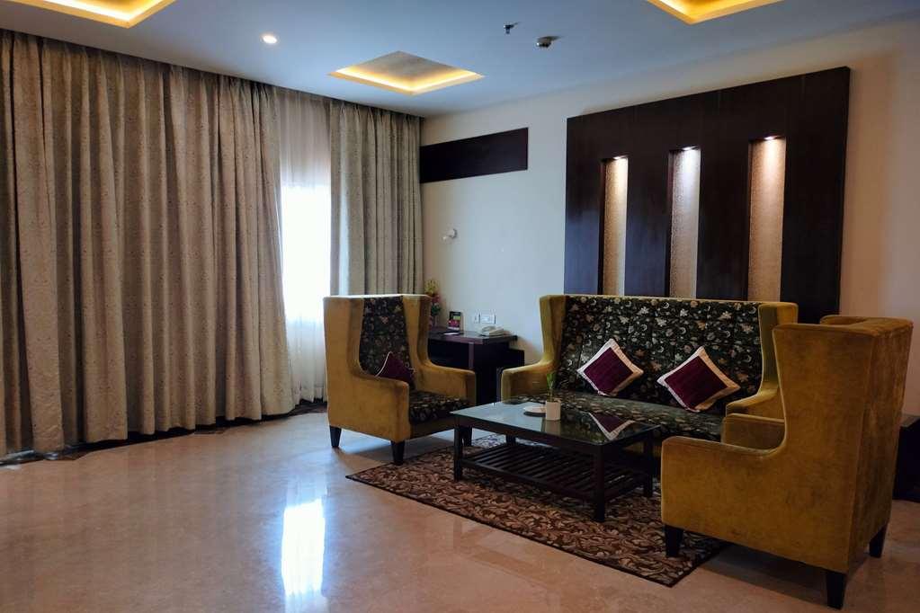 Ramada By Wyndham Varanasi Katesar Chandauli 部屋 写真