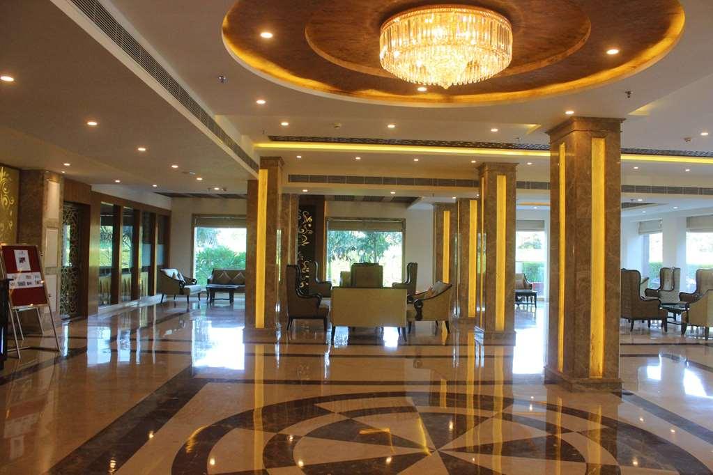 Ramada By Wyndham Varanasi Katesar Chandauli インテリア 写真